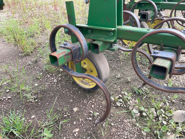 john-deere-825-image-8
