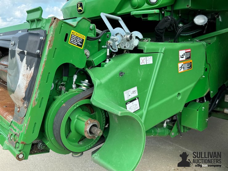 2014-john-deere-s690-image-10