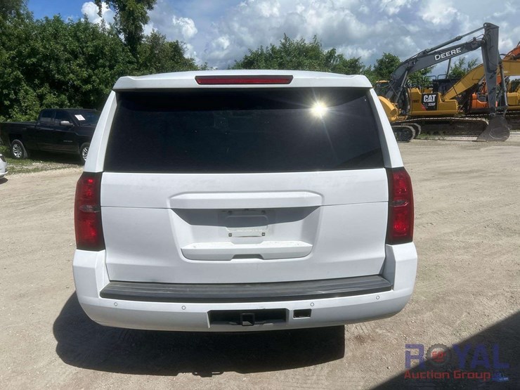 2019-chevrolet-tahoe-image-21