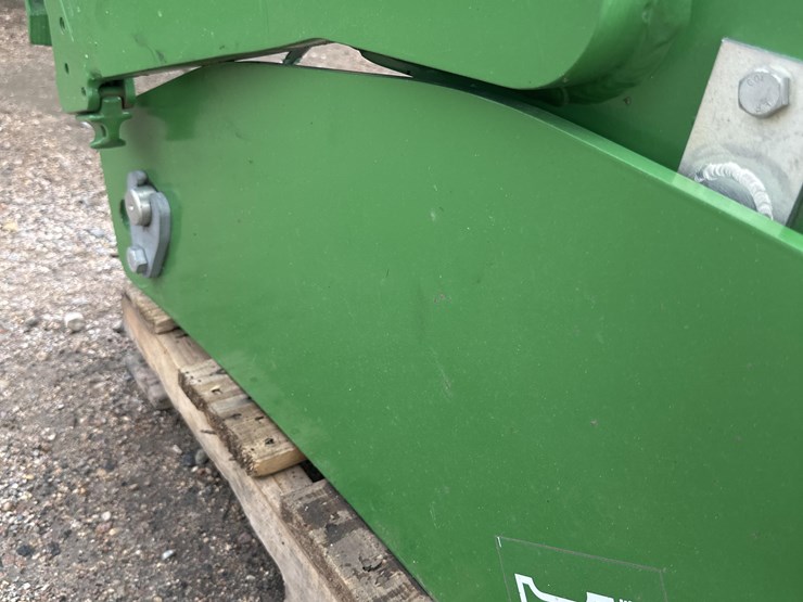 2023-john-deere-8295r-image-10