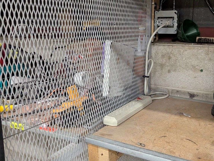 (9)-security-cages-7.5-ft-tall-x-4-ft-wide-x-4-ft-deep-sections-image-14