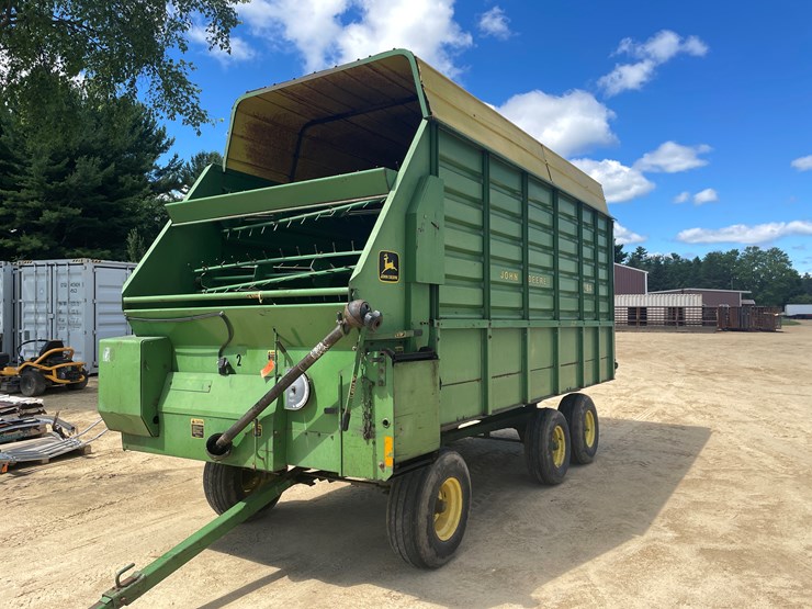 john-deere-716a-image-1