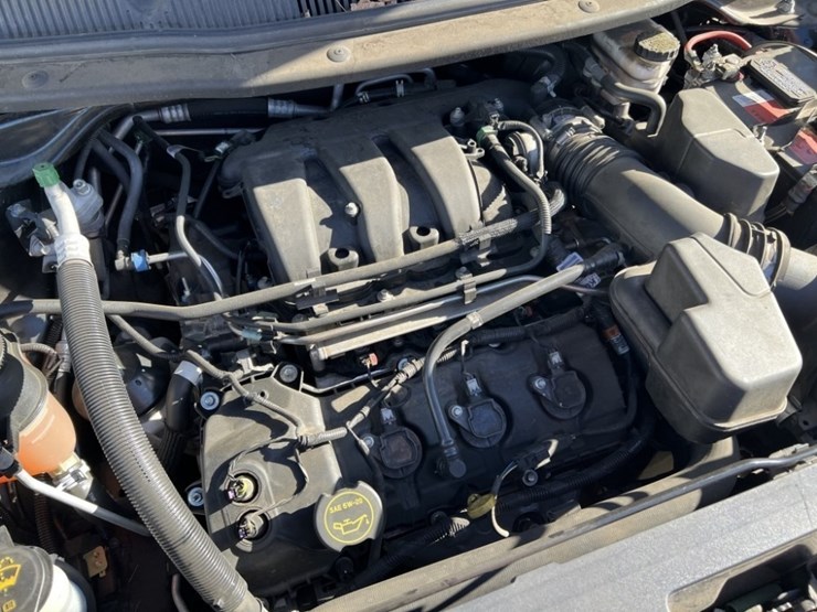 2018-ford-explorer-image-11