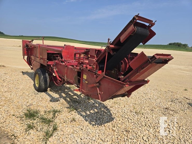 new-holland-315-image-7