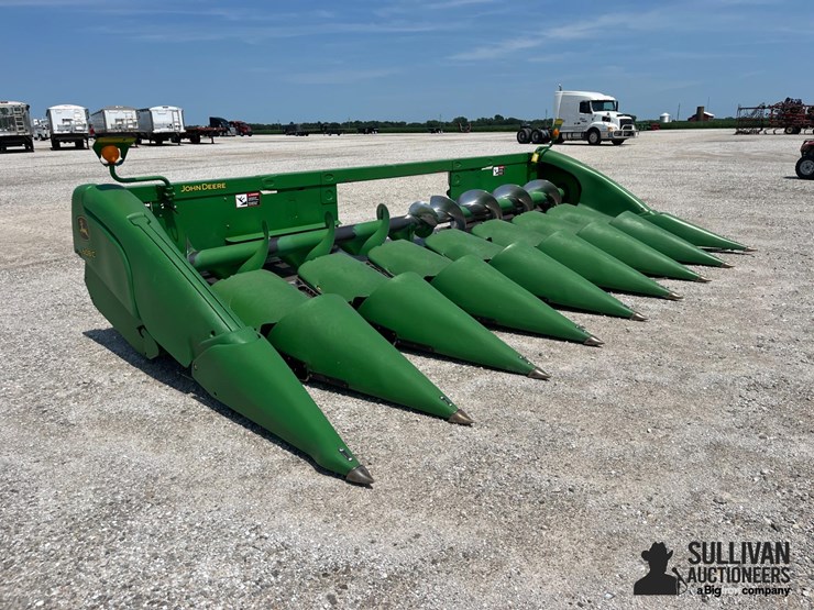 2012-john-deere-608c-image-3
