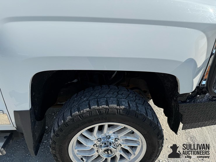 2017-chevrolet-3500hd-image-9