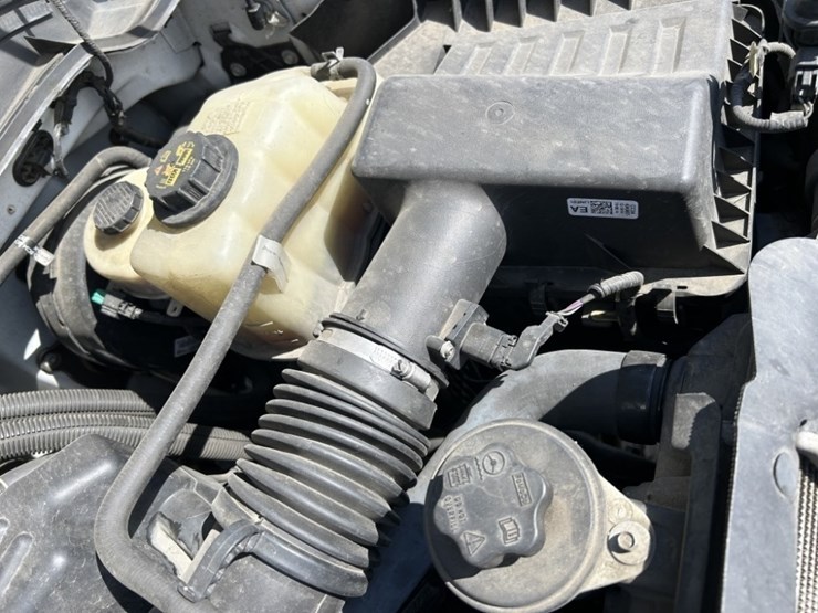 2015-ford-f350-sd-image-38