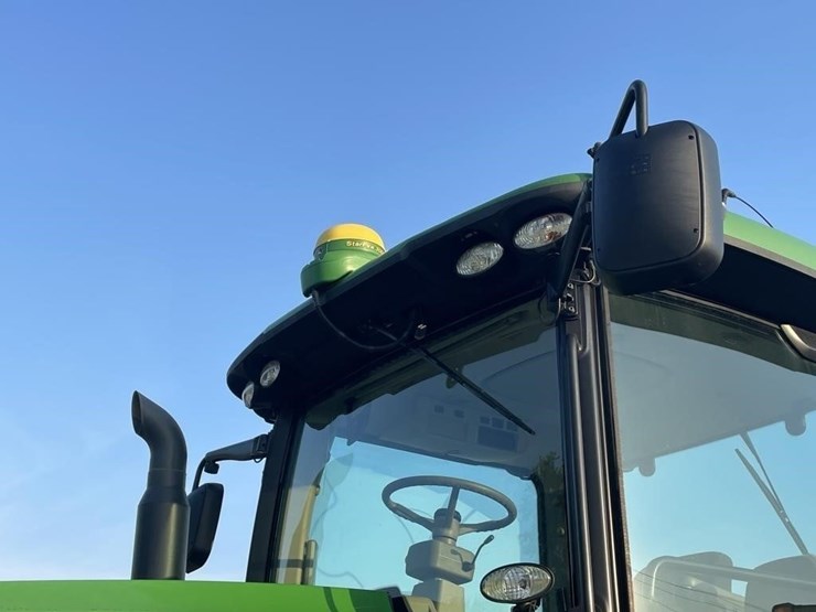2011-john-deere-8310r-image-20