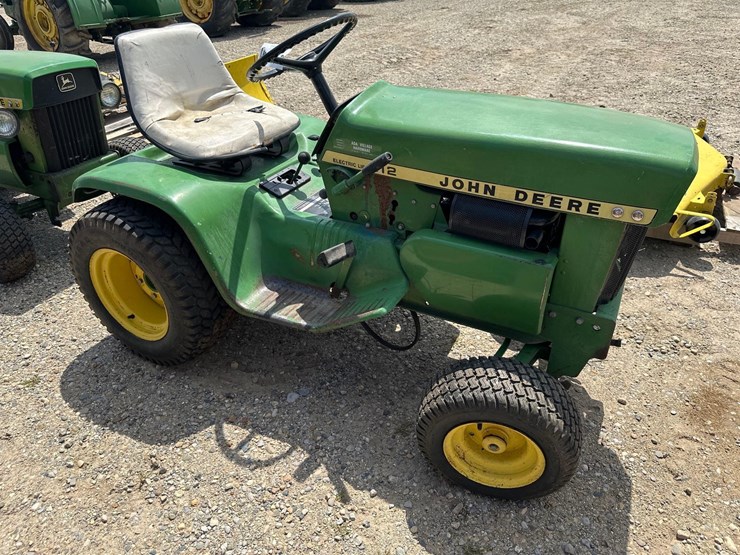 john-deere-112-image-3