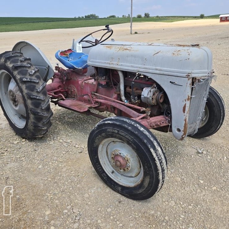 FORD TRACTOR