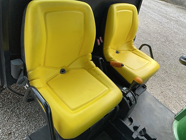 john-deere-gator-image-7