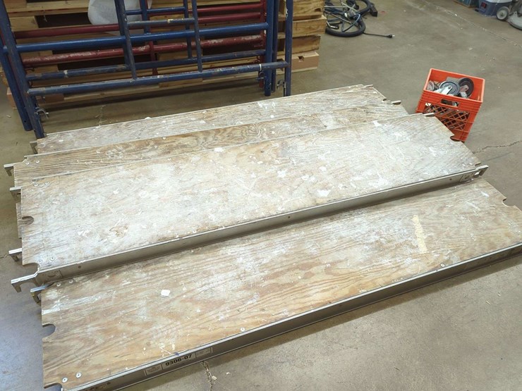 scaffolding-and-planks-lot-image-4