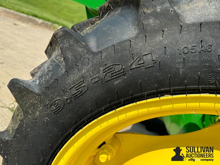 2022-john-deere-5065e-image-19