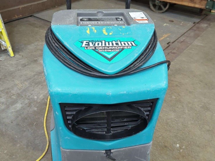 (1)-dri-eaz-evolution-lrg-dehumidifier-image-1