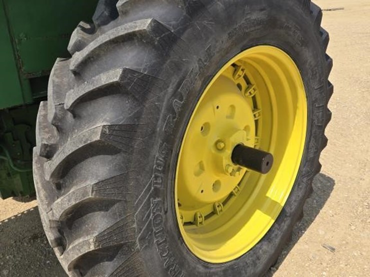 john-deere-4630-image-9