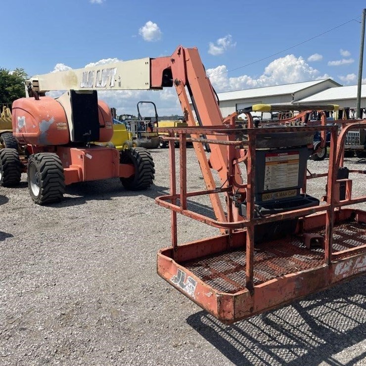 2003 JLG 800AJ