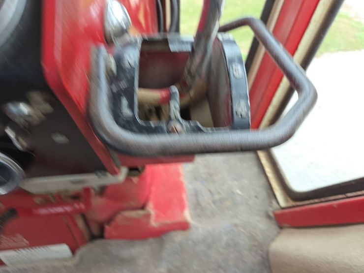 1970-ih-1456-tractor-image-55