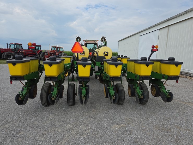 john-deere-7200-image-19