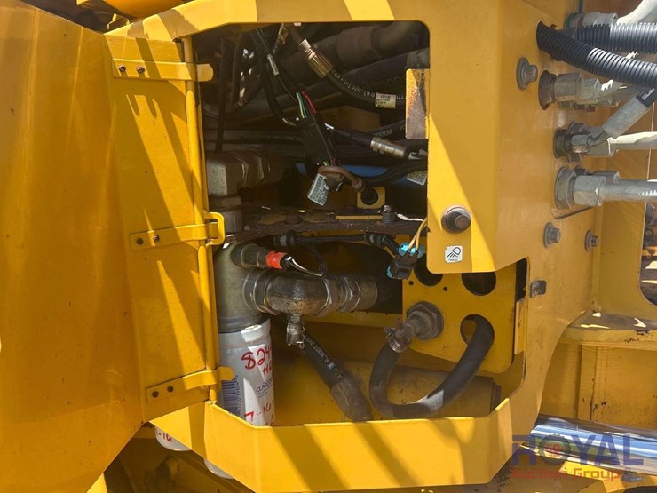 2015-deere-410e-image-9