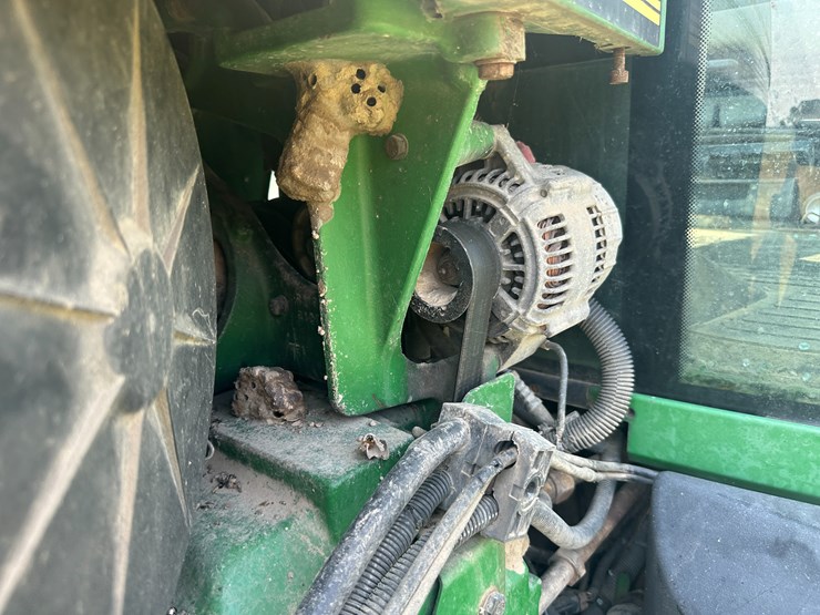 2000-john-deere-8410t-image-56