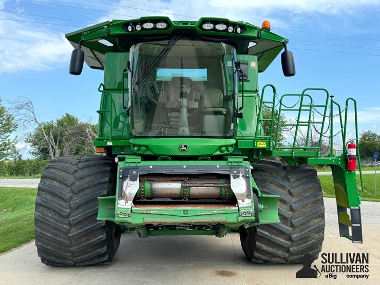 2014-john-deere-s690-image-2