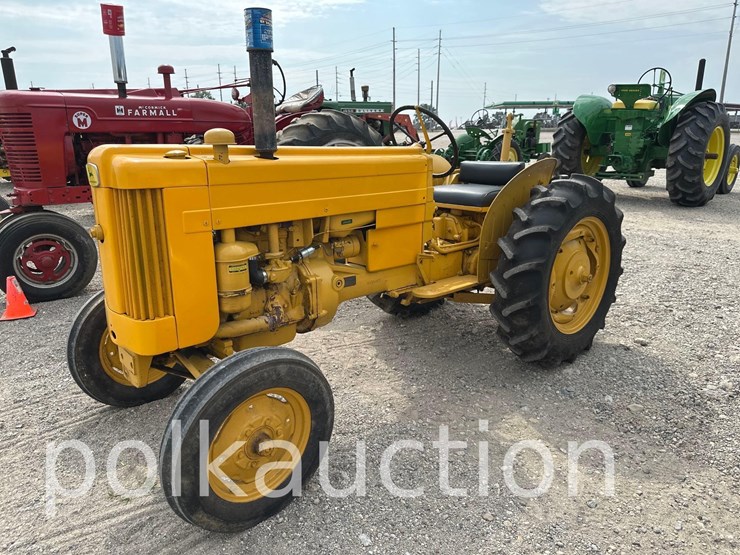 john-deere-320u-image-3