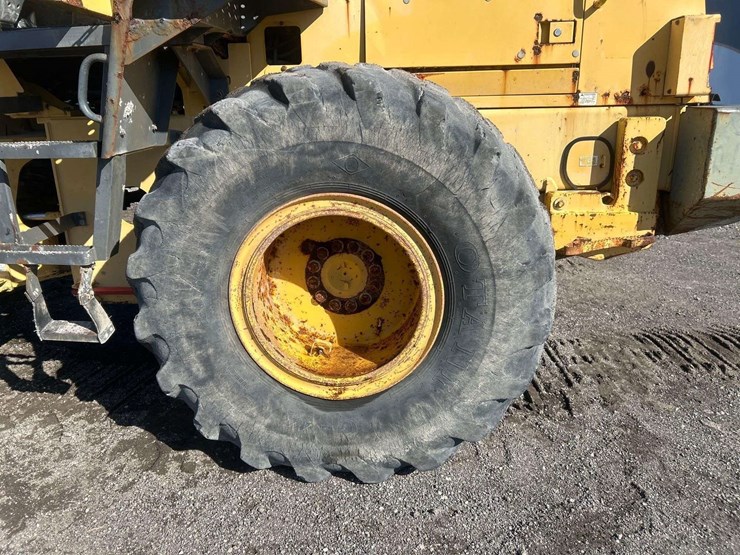 komatsu-wa250-image-24