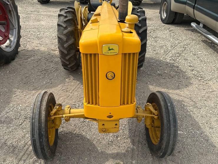 john-deere-320u-image-2