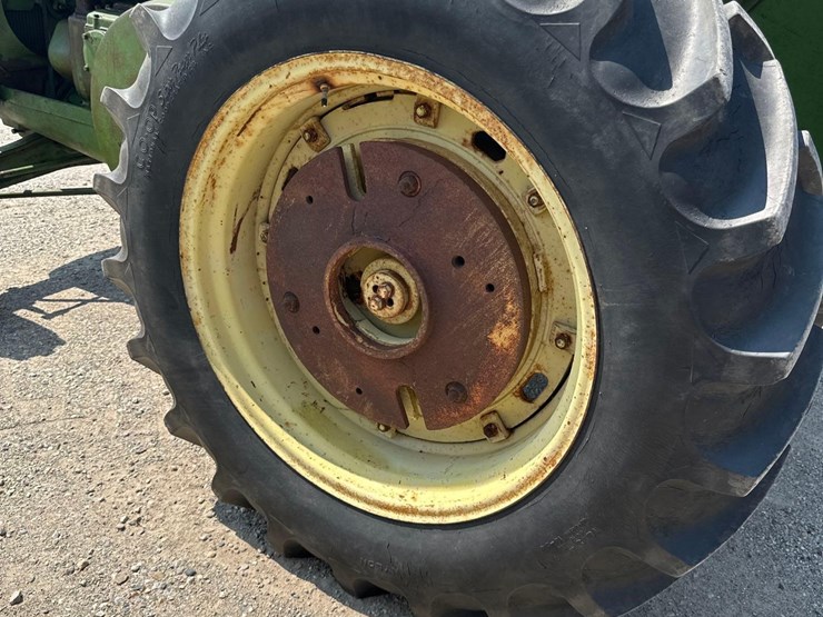 john-deere-r-image-10
