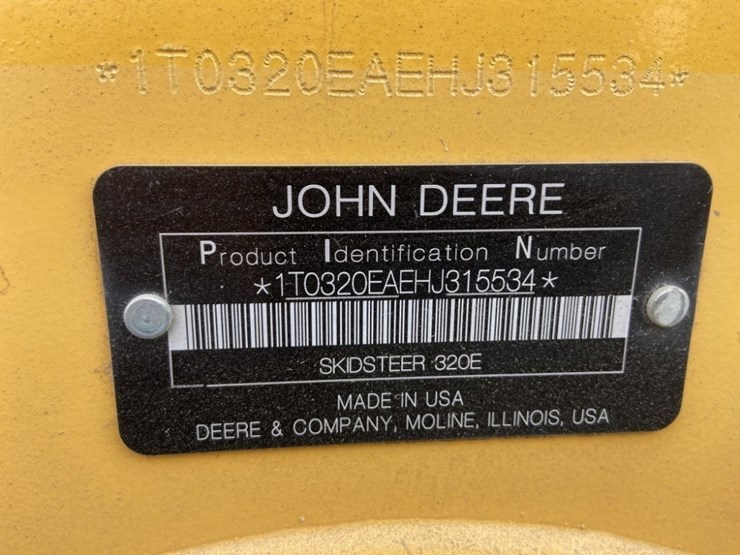 deere-320e-image-25