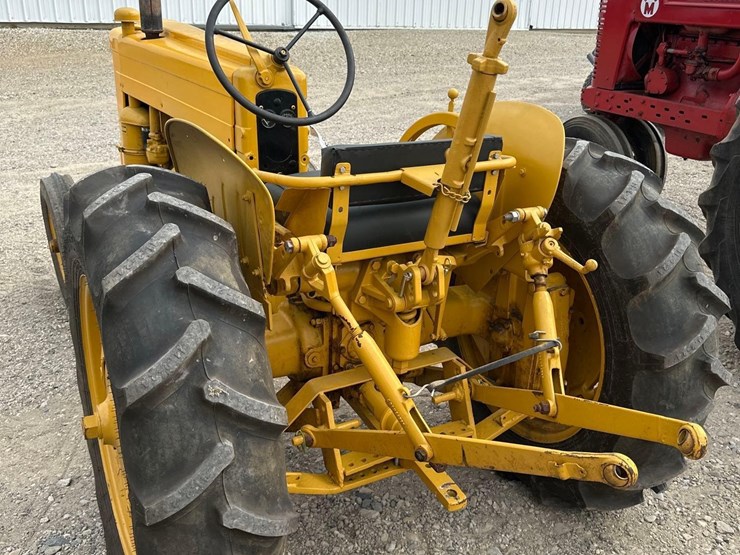 john-deere-320u-image-8