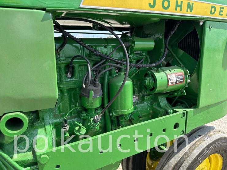 john-deere-2010-image-12