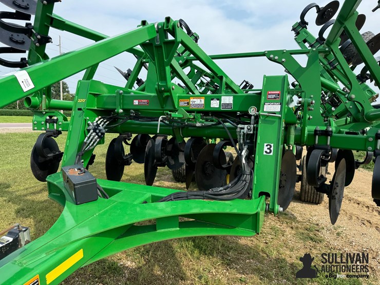 2015-john-deere-2730-image-12