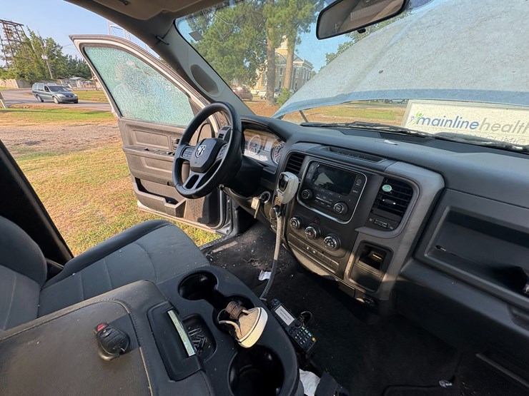 2016-dodge-ram-1500-image-60