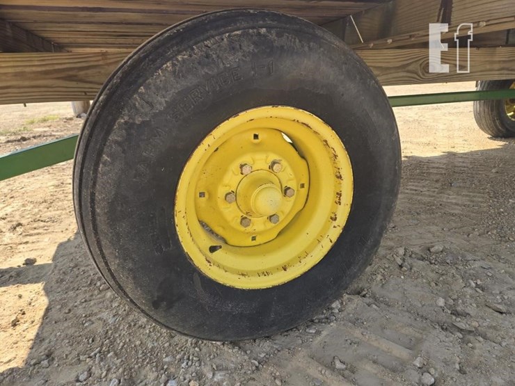 john-deere-1065a-image-4