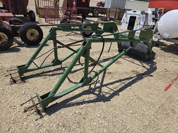 john-deere-b-image-4