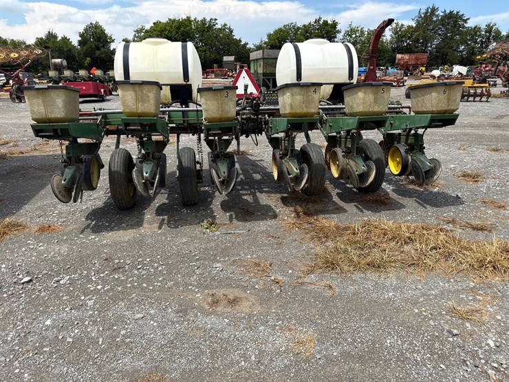 john-deere-7000-image-3
