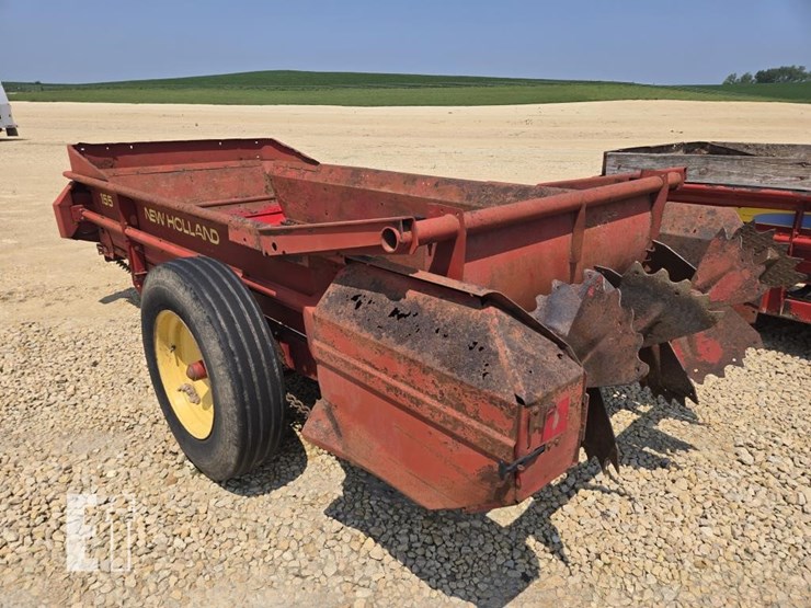 new-holland-155-image-6
