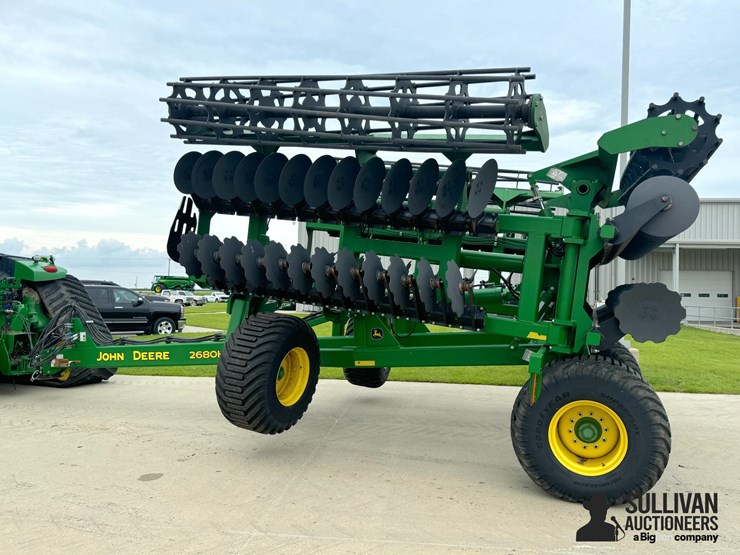 2021-john-deere-2680h-image-7