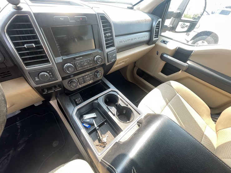 2019-ford-f350-xlt-image-42