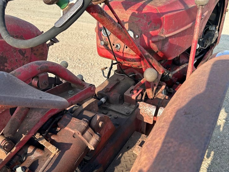 massey-ferguson-44-image-8