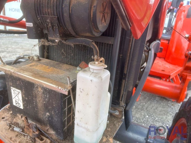 kubota-l2501d-25hp-utility-loader-tractor-image-8