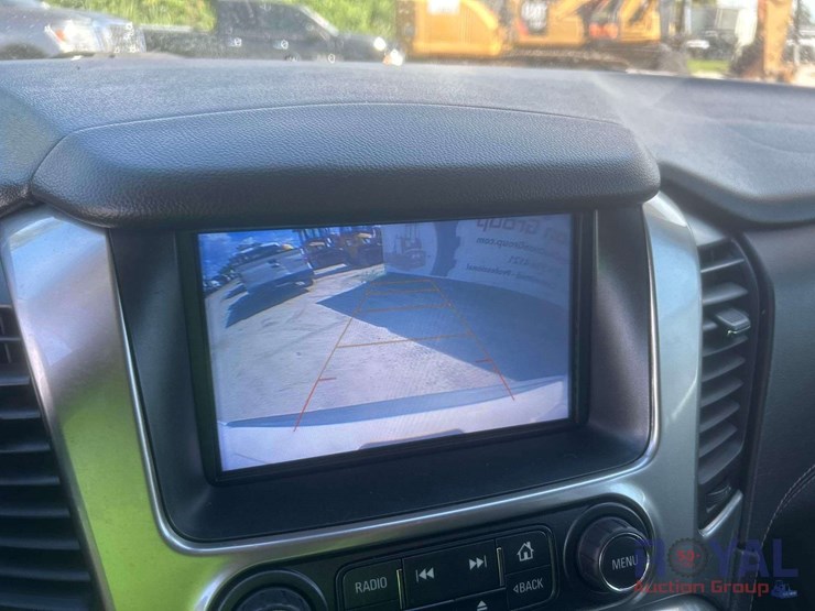 2018-chevrolet-tahoe-image-16