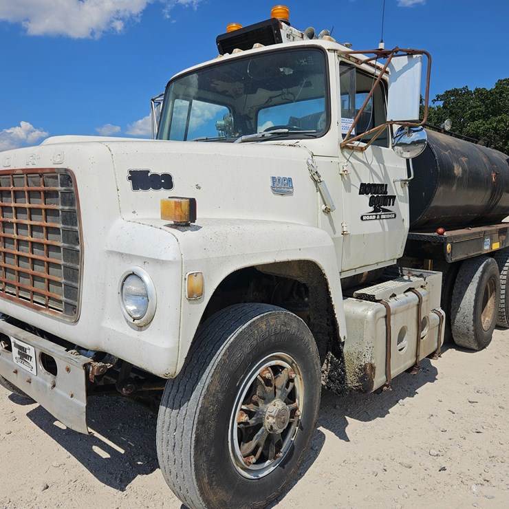1982 FORD LT9000