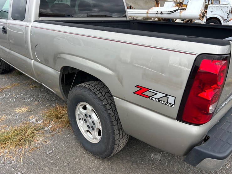 2003-chevrolet-1500-image-8