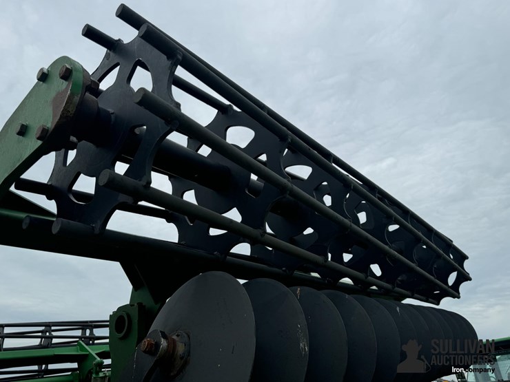 2021-john-deere-2680h-image-15