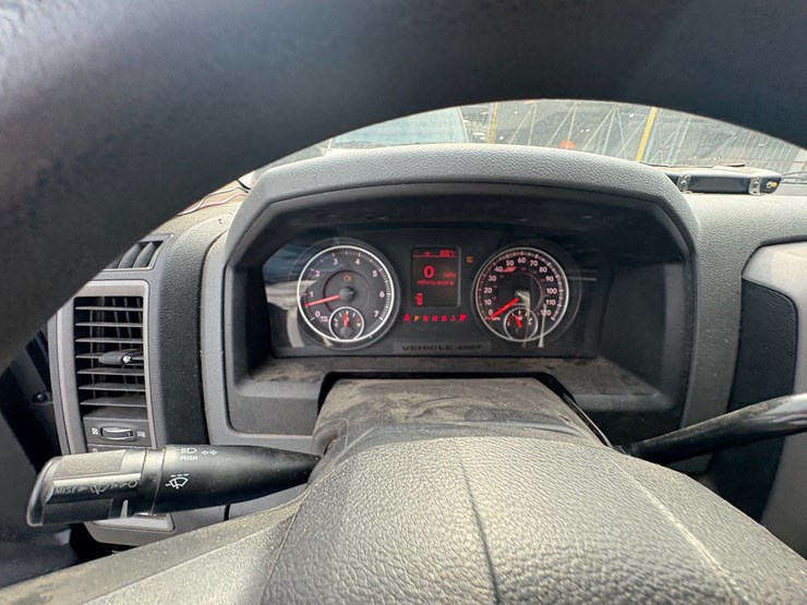 2013-dodge-ram-1500-image-49