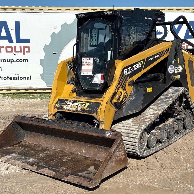 2021 ASV RT-135