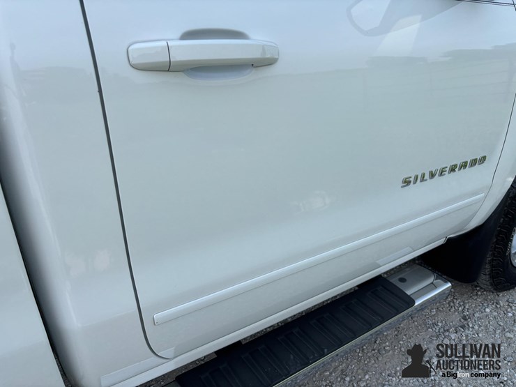 2018-chevrolet-1500-image-13