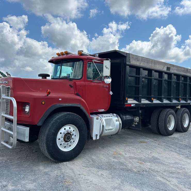 1997 MACK RB688S